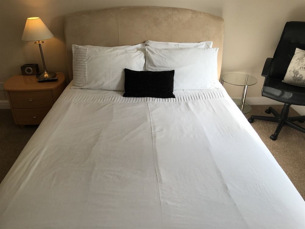Bed and Breakfast Sleepneat à Ascot  Extérieur photo